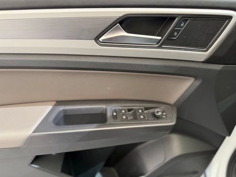 Used 2021 Volkswagen Atlas S FWD image 9