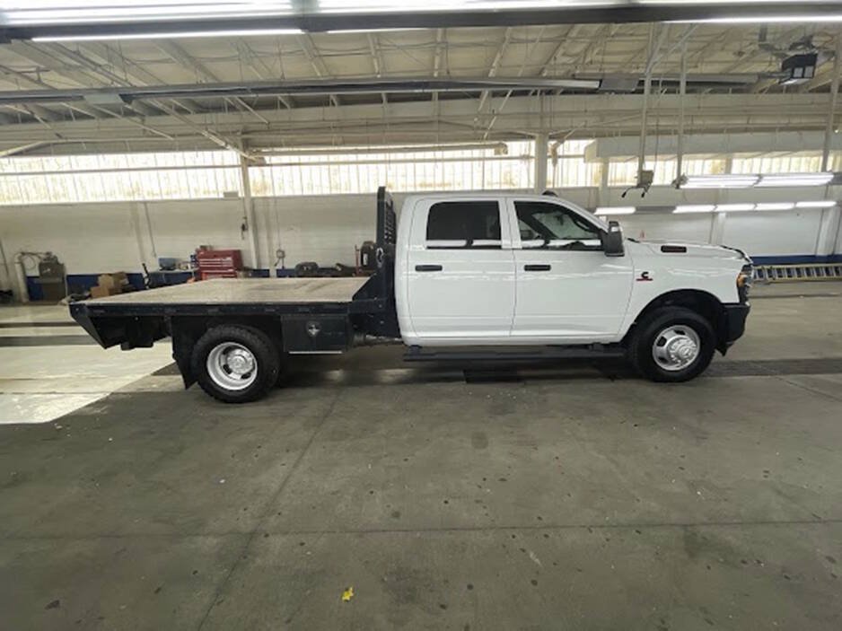 Used 2023 RAM 3500 Tradesman w/ Max Tow Package AWD/4WD image 13