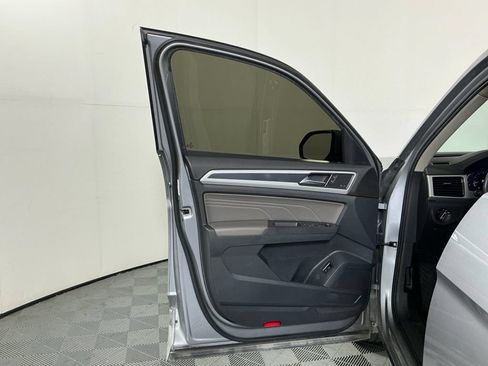 Used 2021 Volkswagen Atlas SEL Premium AWD/4WD image 19