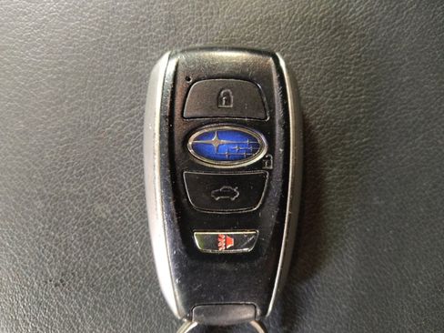 Used 2019 Subaru Ascent Limited image 32