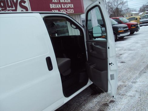 Used 2014 Chevrolet Express 1500 AWD 1500 135 image 13