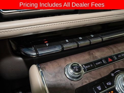 Used 2021 Lincoln Aviator Reserve w/ Equipment Group 201A AWD/4WD image 16