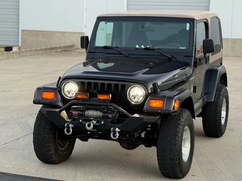 Used 2002 Jeep Wrangler Sahara AWD/4WD image 12
