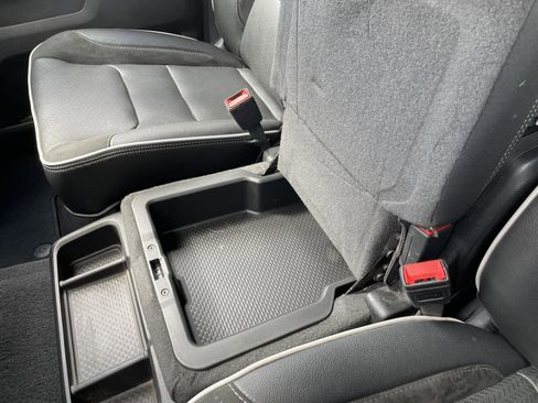 Certified 2025 RAM 1500 Laramie image 29