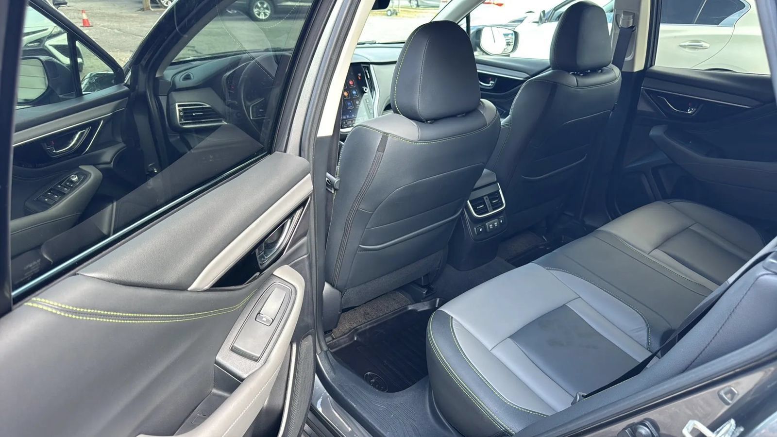 Used 2020 Subaru Outback Onyx Edition XT w/ Popular Package #2 AWD/4WD image 17