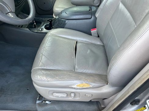 Used 2006 Toyota Sequoia SR5 RWD image 21
