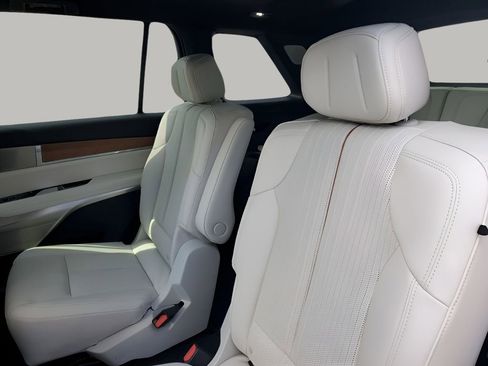 New 2026 Cadillac Vistiq Luxury image 19