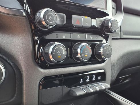 Used 2025 RAM 1500 Lone Star image 17