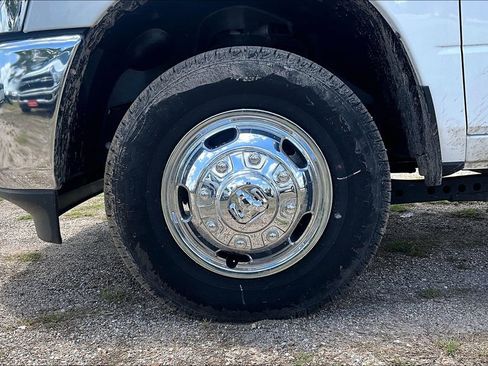 New 2024 RAM 3500 Tradesman w/ Chrome Appearance Group AWD/4WD image 10