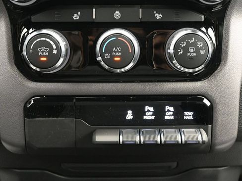 New 2026 RAM 1500 Big Horn AWD/4WD image 19