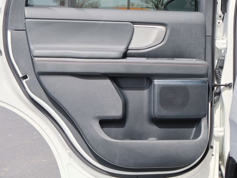 Used 2025 Ford Expedition Active image 26