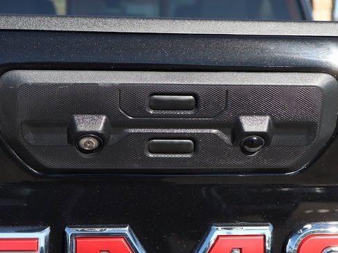 Used 2023 GMC Sierra 3500 Denali w/ Denali Black Diamond Edition image 46