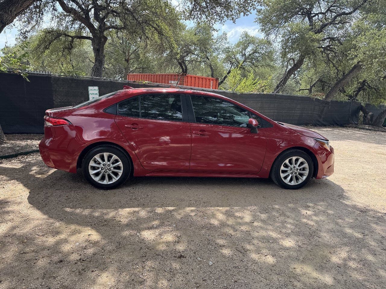 Used 2020 Toyota Corolla LE w/ LE Premium Package FWD image 9
