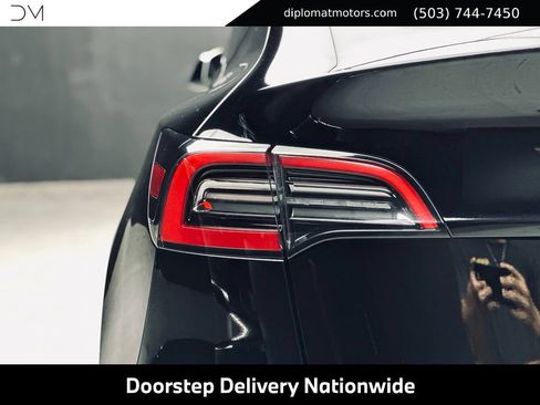 Used 2023 Tesla Model Y Long Range AWD/4WD image 15