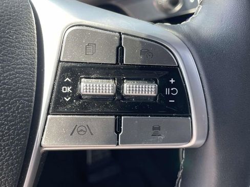 Certified 2025 Kia Telluride SX X-Line AWD/4WD image 32