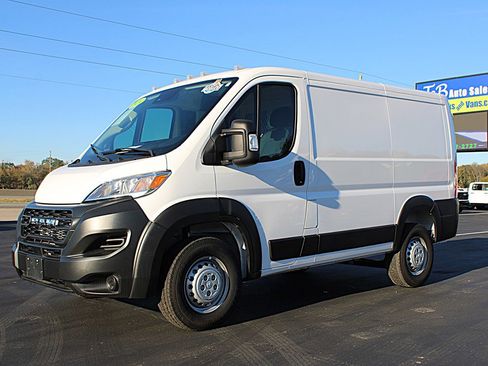 Used 2024 RAM ProMaster 1500 image 3