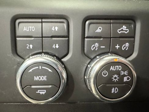 New 2026 GMC Sierra 3500 Denali w/ Denali Reserve Package image 22