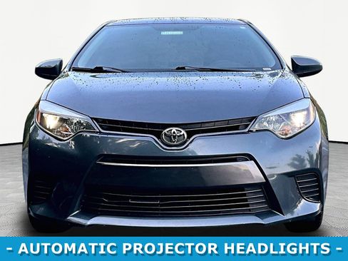 Used 2015 Toyota Corolla LE FWD image 2