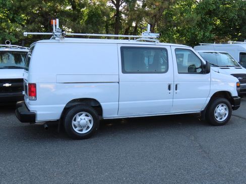 Used 2014 Ford E-150 and Econoline 150 RWD image 5