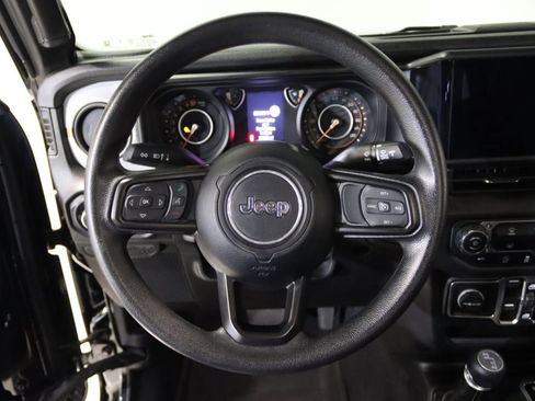 Used 2024 Jeep Gladiator Sport AWD/4WD image 37