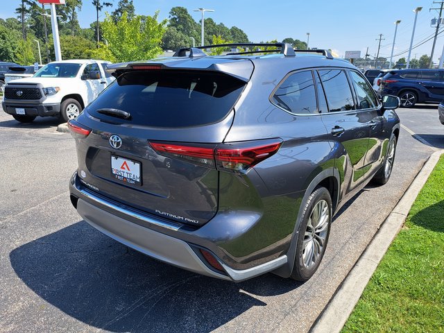 Used 2020 Toyota Highlander Platinum AWD/4WD image 8