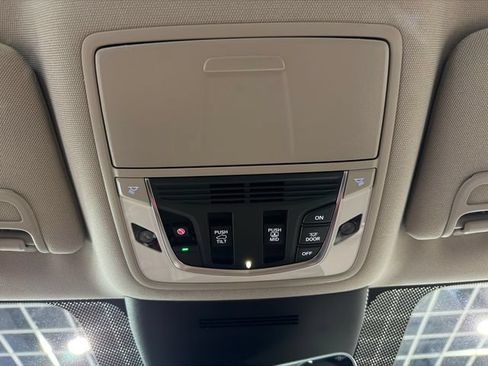 Used 2025 Acura MDX FWD image 24