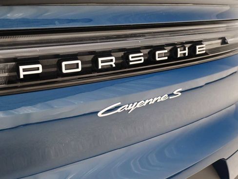 Certified 2026 Porsche Cayenne S AWD/4WD image 8
