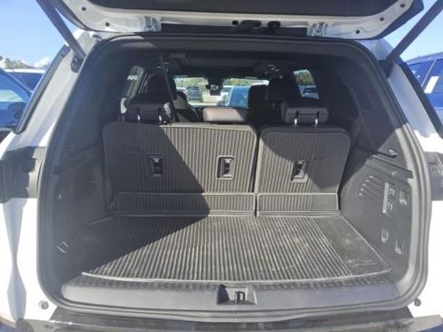 Used 2024 Chevrolet Traverse RS image 6