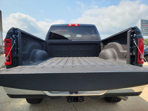 Used 2025 RAM 2500 Big Horn AWD/4WD image 21