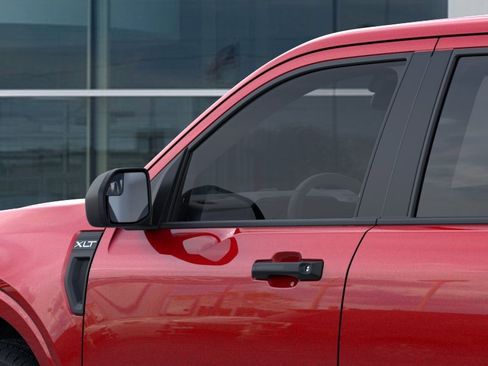 New 2025 Ford Maverick XLT FWD image 23