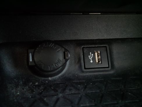 Certified 2024 Toyota RAV4 LE image 28