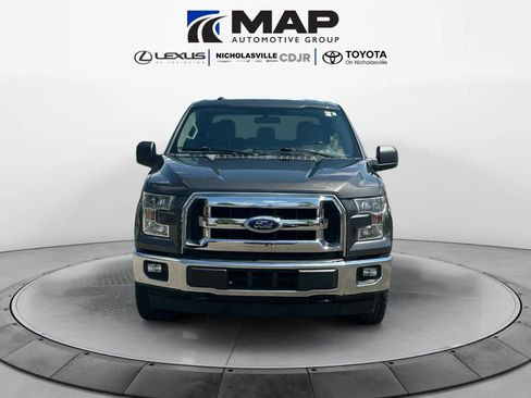 Used 2017 Ford F150 XLT w/ Trailer Tow Package image 8