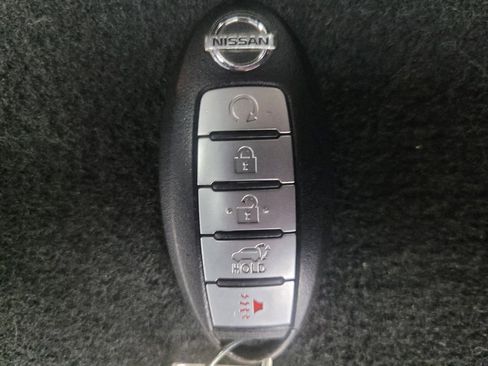 Used 2018 Nissan Murano SL w/ Moonroof Package AWD/4WD image 32