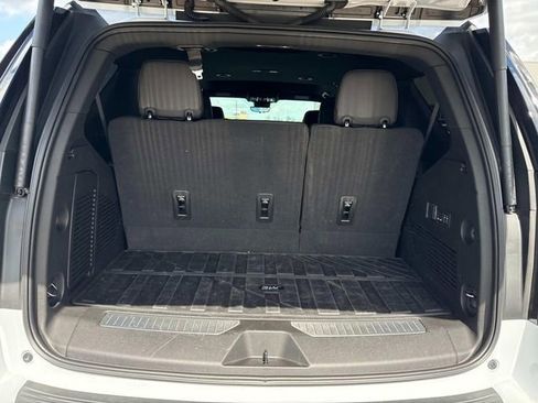 Used 2026 Chevrolet Tahoe High Country AWD/4WD image 34