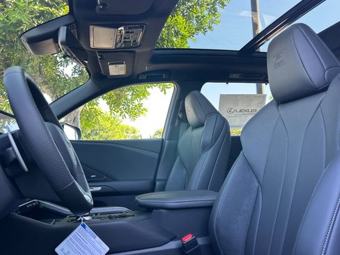 New 2026 Lexus TX 500h AWD w/ Technology Package image 20