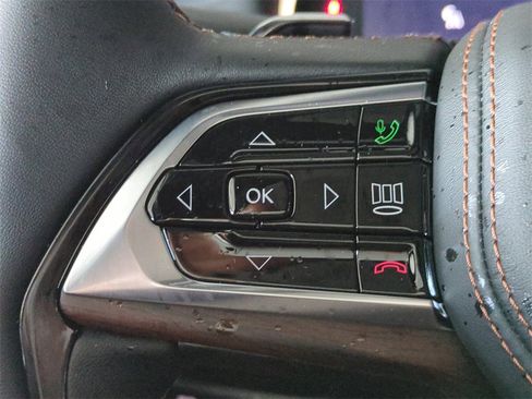 New 2025 Jeep Grand Cherokee L Summit w/ Advanced Protech Group IV image 28