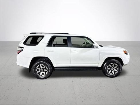 Used 2023 Toyota 4Runner TRD Off-Road Premium w/ Moonroof Package AWD/4WD image 5