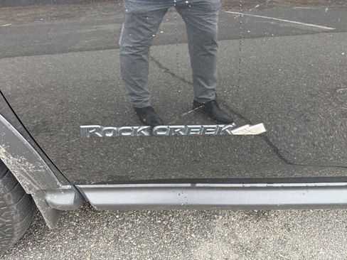 Used 2019 Nissan Pathfinder SL w/ Rock Creek Edition image 10