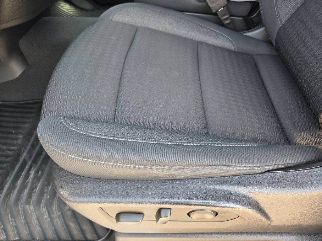 Used 2024 Chevrolet Silverado 1500 LT RWD image 21