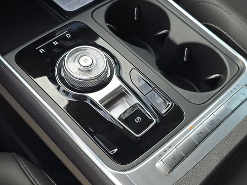 New 2026 Kia Carnival EX image 27