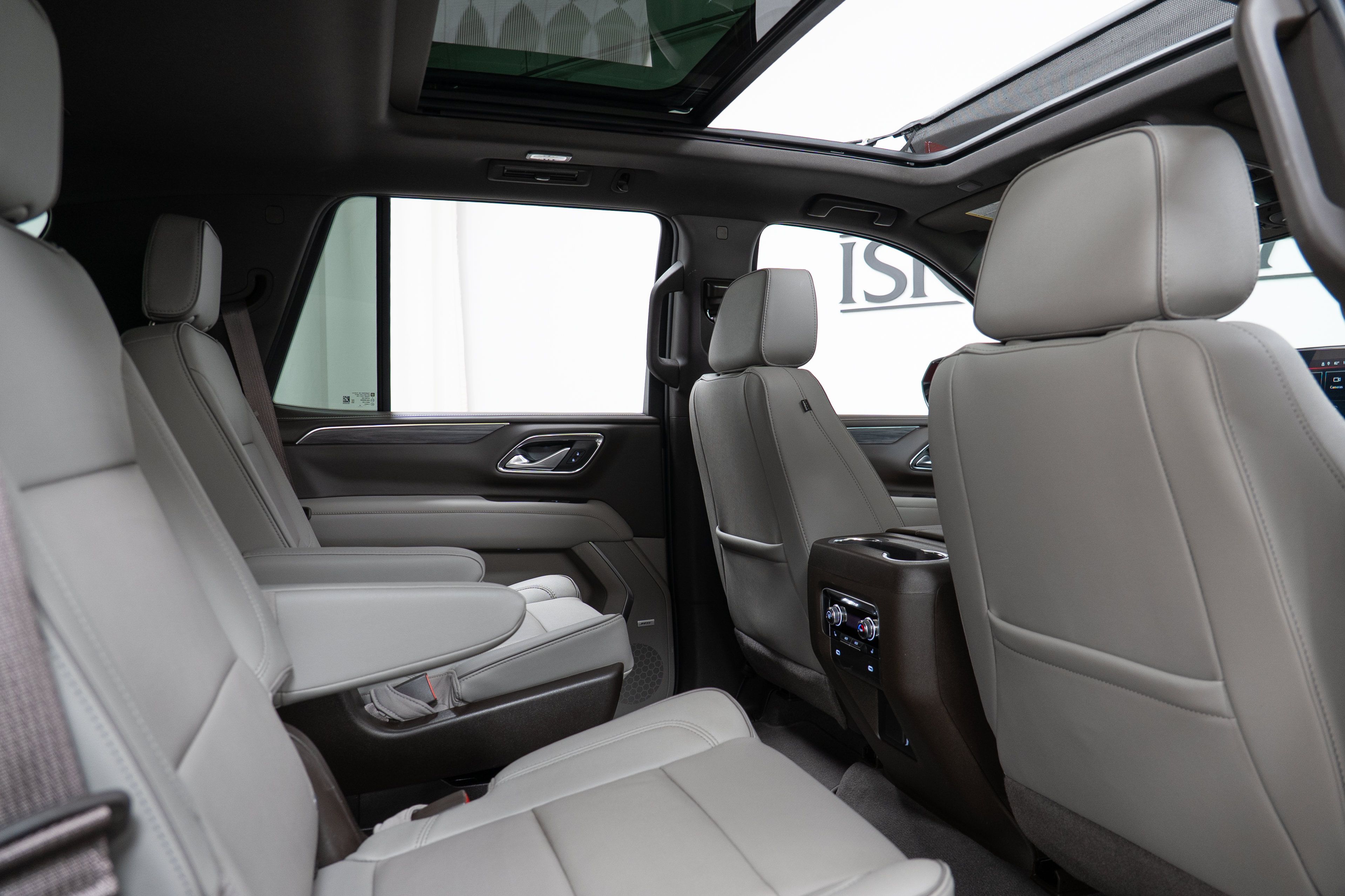 Used 2022 GMC Yukon SLT w/ SLT Premium Package AWD/4WD image 24