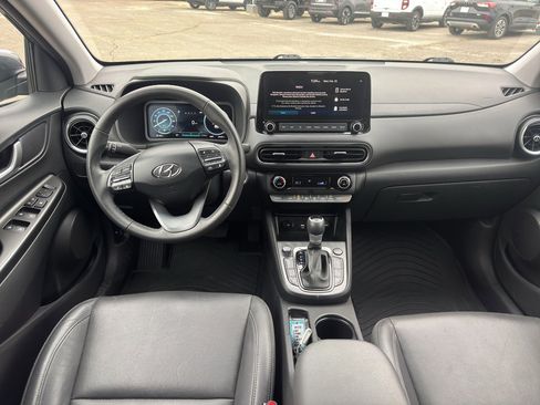Used 2023 Hyundai Kona Limited image 11