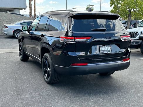 New 2026 Jeep Grand Cherokee L Limited w/ Limited Altitude Package AWD/4WD image 5