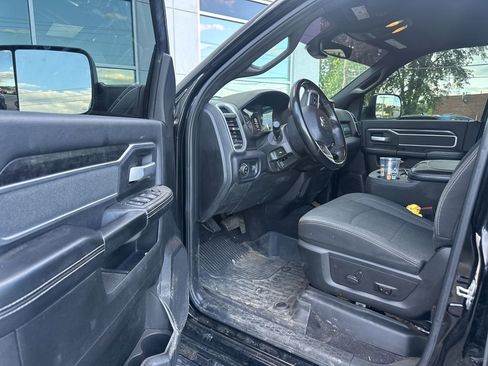 Used 2021 RAM 2500 Big Horn w/ Night Edition AWD/4WD image 5