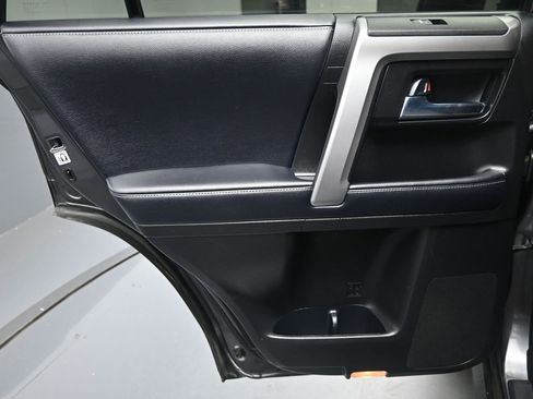 Used 2018 Toyota 4Runner SR5 image 22