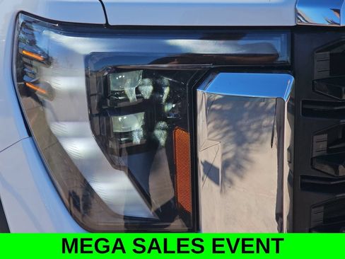 Used 2024 GMC Sierra 2500 Pro w/ Convenience Package AWD/4WD image 32