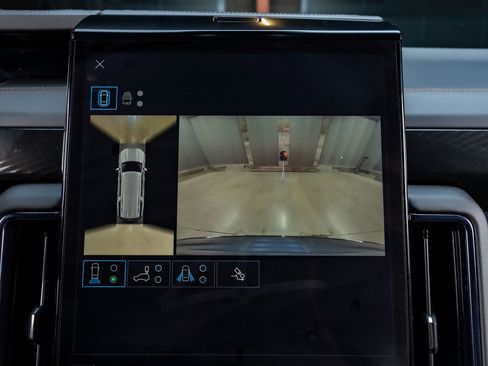 Used 2025 GMC Yukon XL AT4 w/ Premium Trailering Package AWD/4WD image 24