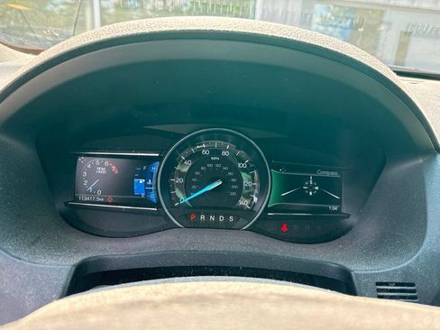 Used 2017 Ford Explorer XLT w/ Equipment Group 202A AWD/4WD image 6