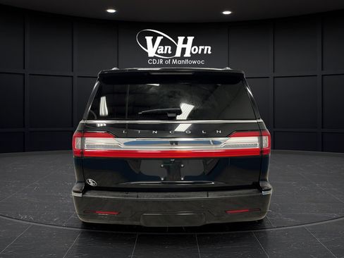 Used 2020 Lincoln Navigator L Reserve w/ Equipment Group 208A Reserve AWD/4WD image 6
