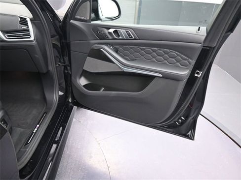 Used 2022 BMW X5 M Competition w/ Competition Package 2 image 11